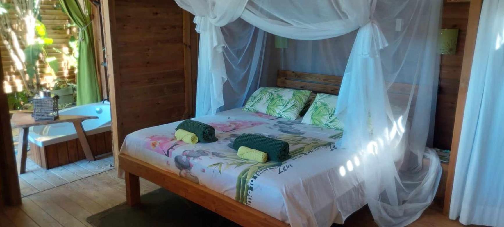 Bed and Breakfast Ali-Nais Location Деше Номер фото