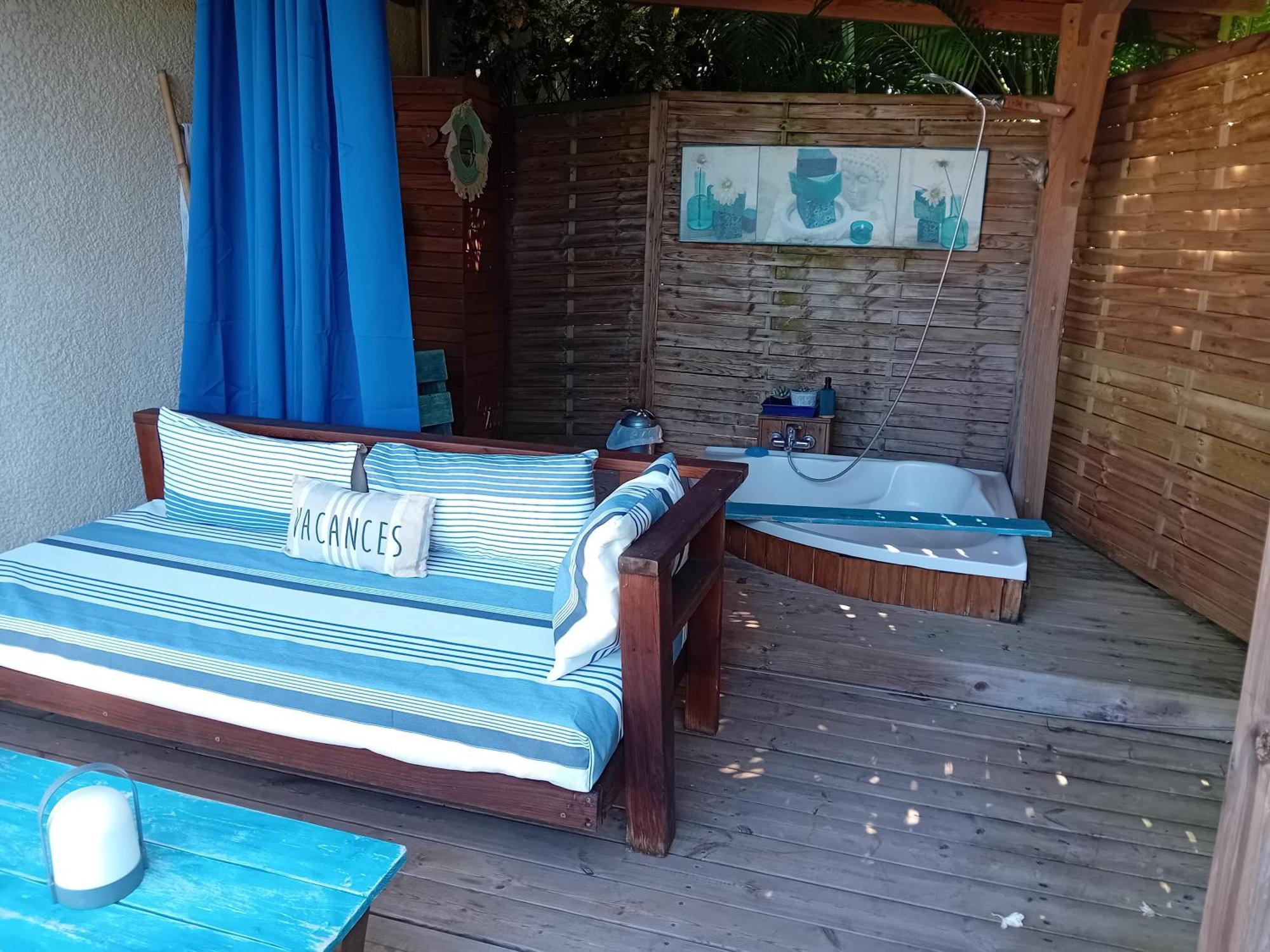 Bed and Breakfast Ali-Nais Location Деше Экстерьер фото