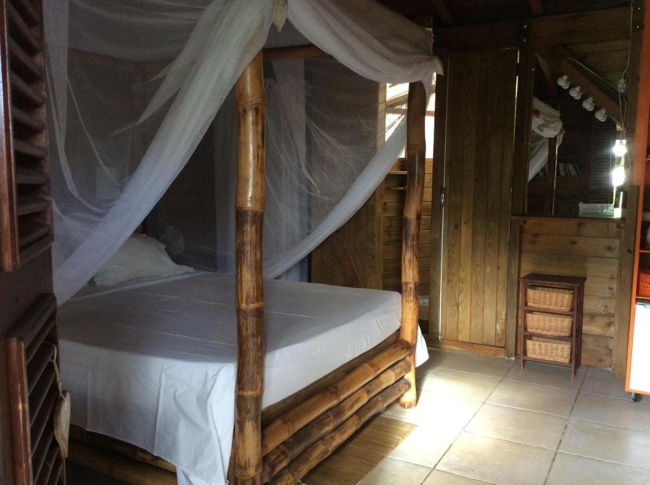 Bed and Breakfast Ali-Nais Location Деше Экстерьер фото